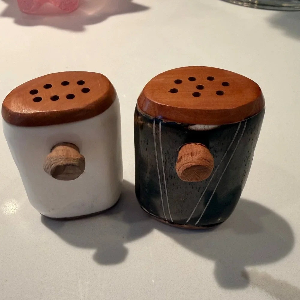 Tiki Face Salt and Pepper Shakers Brown White Hand Carved Wood Tropical Beach